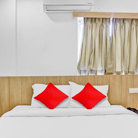 Oyo Flagship Hotel Bluemoon Warangal Zewnętrze zdjęcie