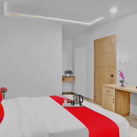 Oyo Flagship Hotel Bluemoon Warangal Zewnętrze zdjęcie
