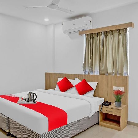 Oyo Flagship Hotel Bluemoon Warangal Zewnętrze zdjęcie